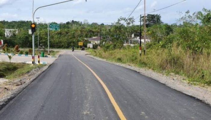 Muluskan jalan di Kaltim, Pemprov Anggarkan 1 Triliun Untuk Perbaikan Jalan