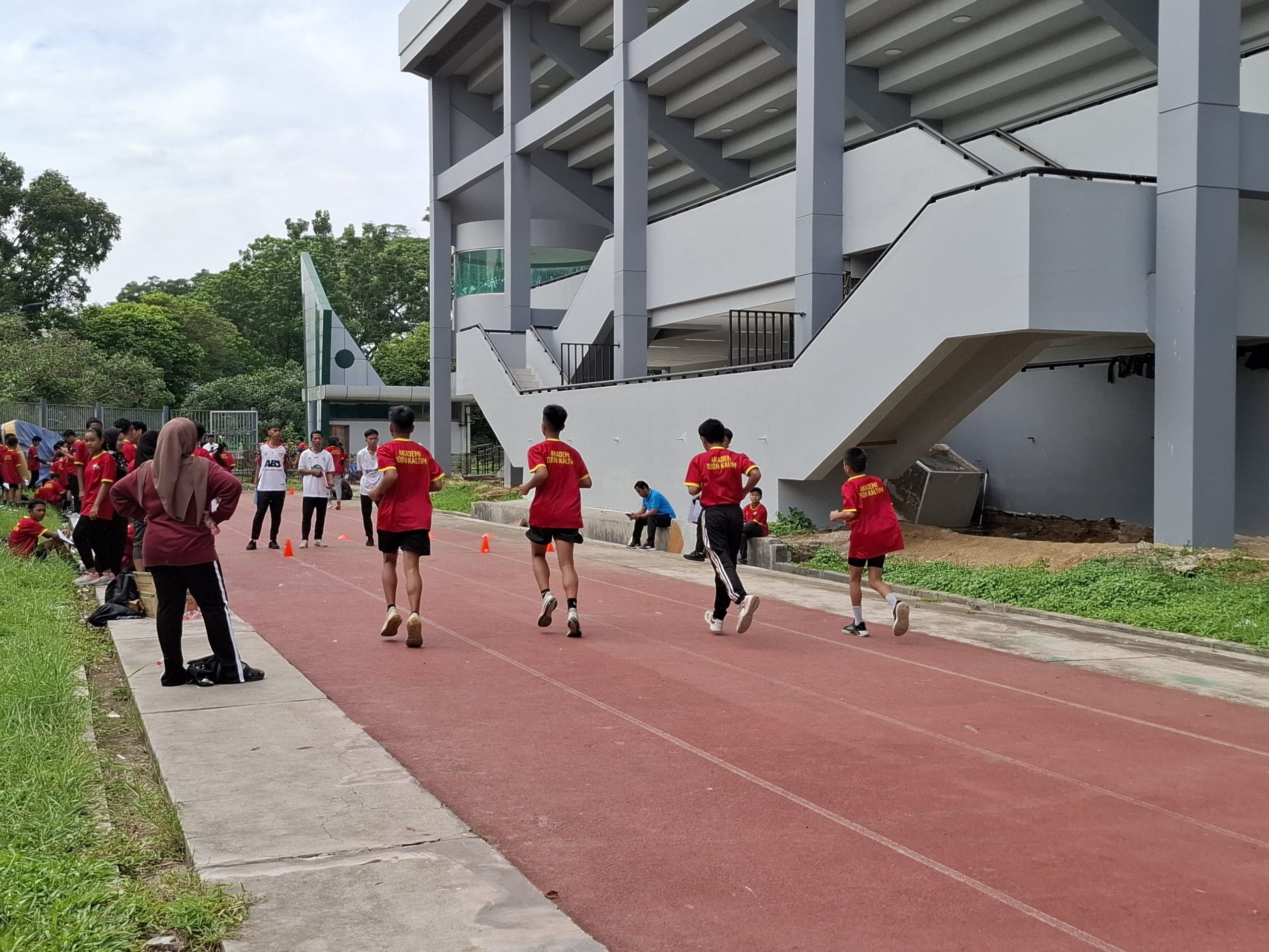 Foto : Latihan Fisik Atlet Akademi DBON