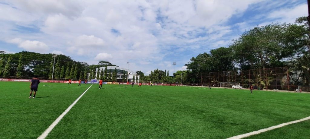 Foto : Tim Pra Popnas Kaltim saat berujicoba dengan borneo FC academy.