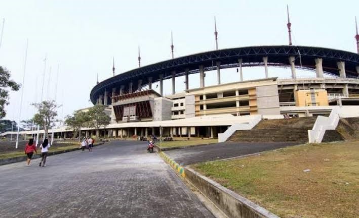 Foto : Stadion Utama Palaran.