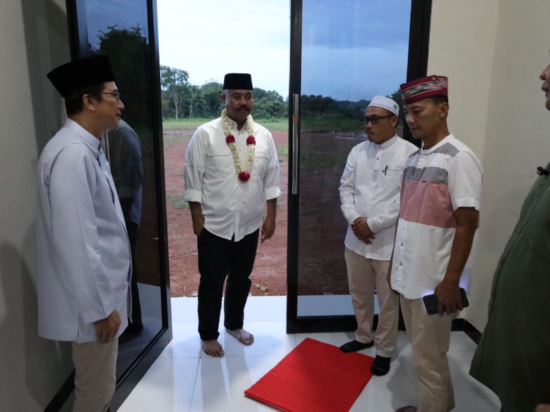 Bupati Kukar Hadiri Peresmian Kantor Desa dan BPU Loa Raya