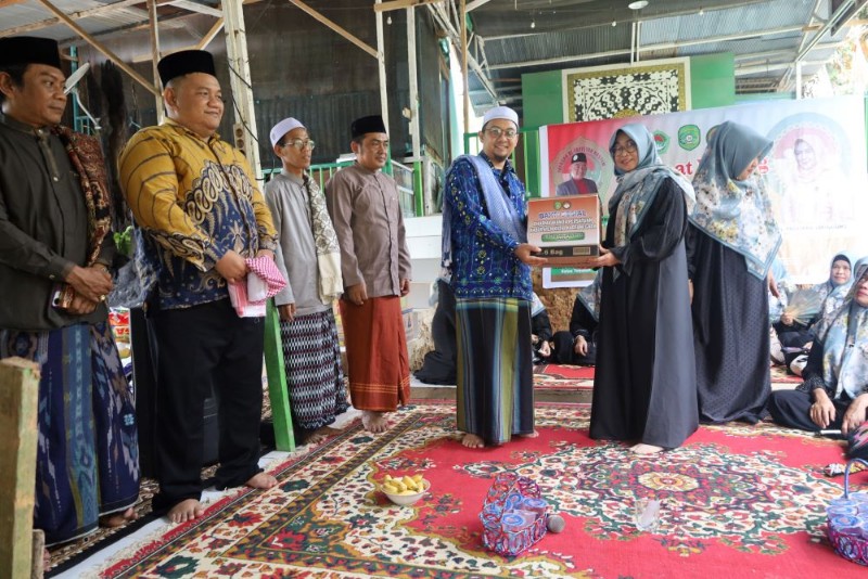 DWP Kukar Santuni Ponpes Al-Farisyah Hasyim di Tenggarong Seberang
