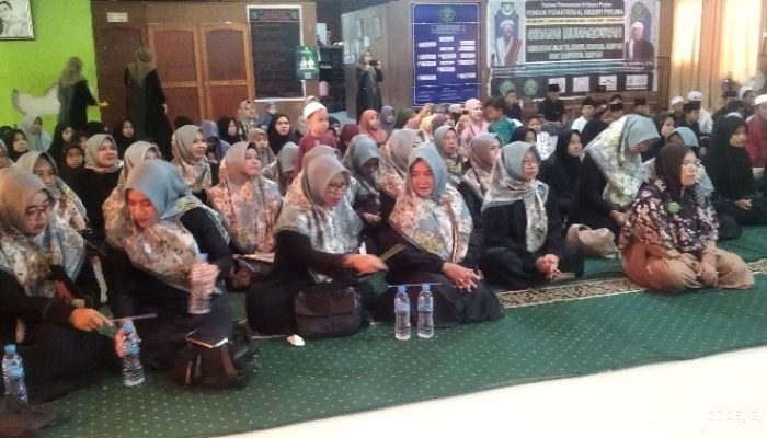 DWP Kukar Tebar Kepedulian, Santri di Tenggarong Terima Bantuan Jelang Ramadhan
