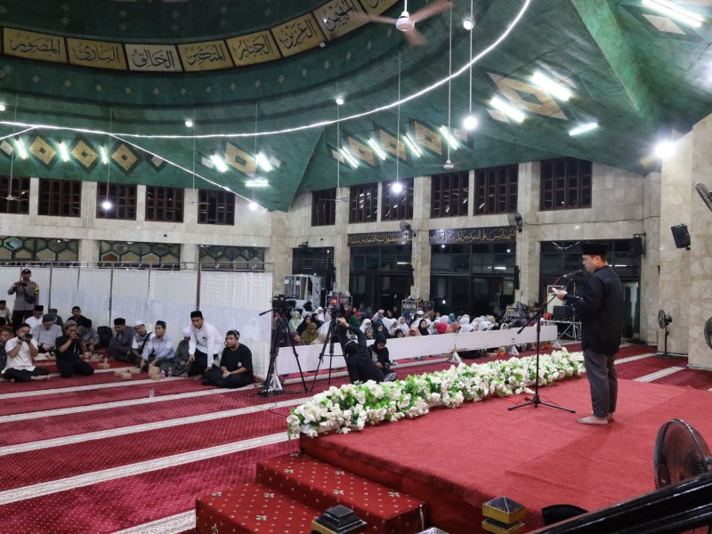 Kabag Kesra Kukar Menghadiri Peringatan Nuzulul Quran 1446 H