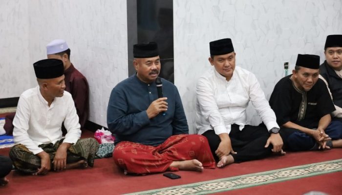 Safari Subuh di Musholla Al Mubarok, Bupati Ajak Warga Makmurkan Rumah Ibadah
