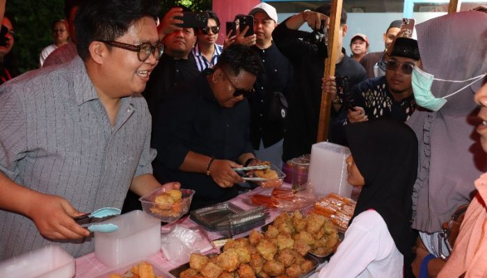 Takjil War Perdana di Kukar : Berburu Takjil dengan Doa, Warga Antusias!