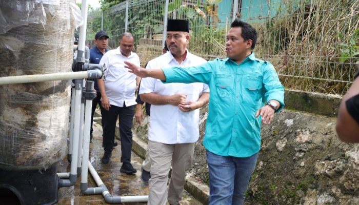 Fokus Pelayanan Masyarakat, Bupati Edi Damansyah Tinjau Peternakan dan Air Bersih di Loa Janan
