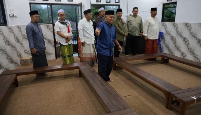 Pemkab Kukar Hibahkan Rp 250 Juta untuk Rehabilitasi Langgar Al Fattah