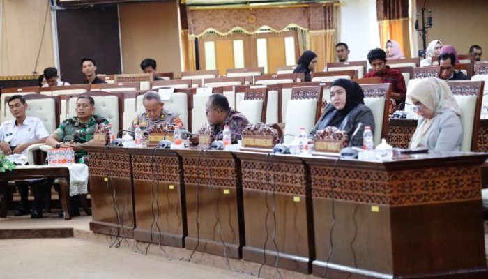 Pemkab Kukar Dukung Pembentukan 7 Desa, Sampaikan Tanggapan di Rapat DPRD