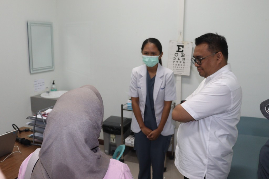 Aulia Rahman Tinjau Pelayanan Puskesmas dan Salurkan MTB untuk Balita dan Ibu Hamil