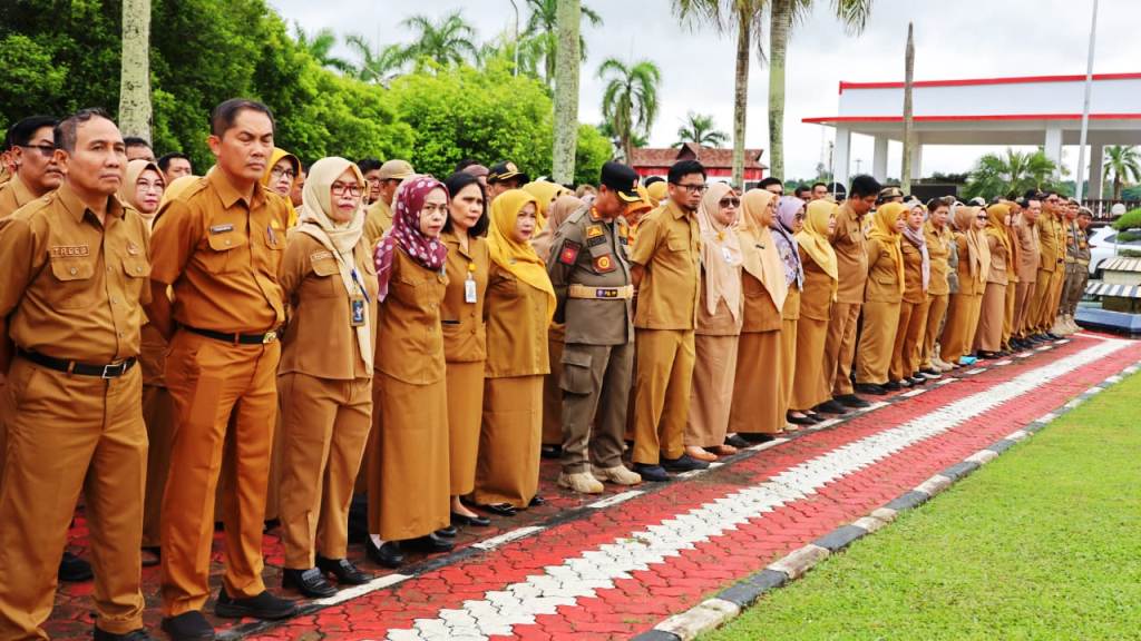 Aulia–Rendi Pimpin Apel Gabungan ASN Kukar, Tegaskan Komitmen Wujudkan Kukar Idaman Terbaik