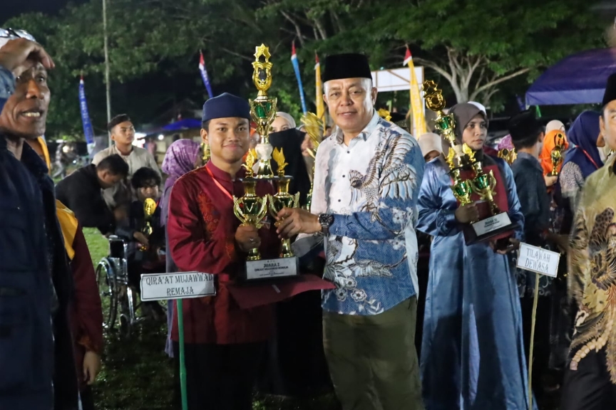 MTQ ke-46 Samboja Ditutup Resmi, Camat Serahkan Piala Bergilir kepada Kuala Samboja